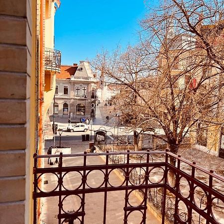 Apartment Friends Central Oradea Ngoại thất bức ảnh