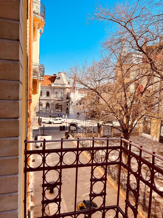 Apartment Friends Central Oradea Ngoại thất bức ảnh